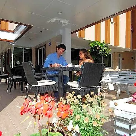 Lara Diamond Hotel 3*