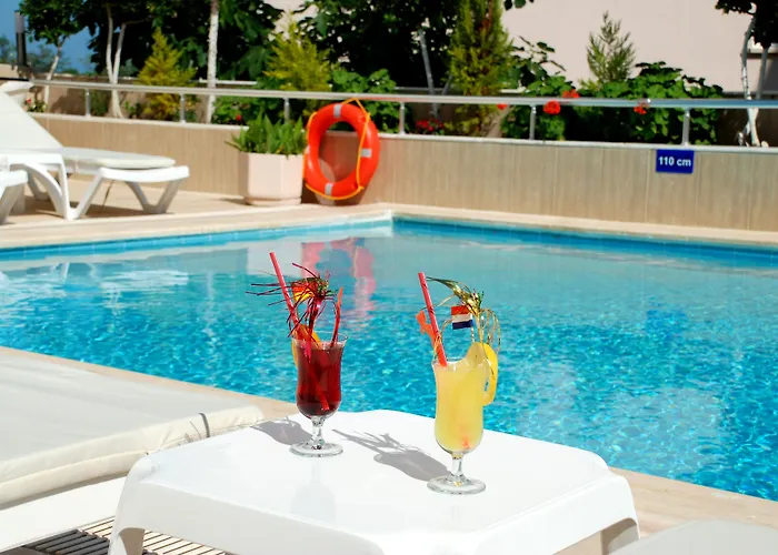 Lara Diamond Hotel 3*